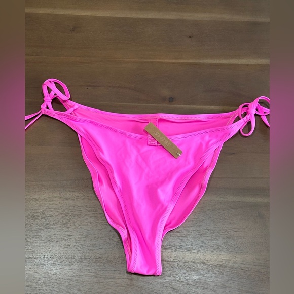 SKIMS Bikini Bottoms 2X Taffy - Picture 2 of 5